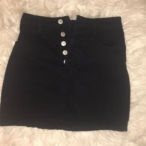 BRANDY MELVILLE BUTTON SKIRT (never worn)